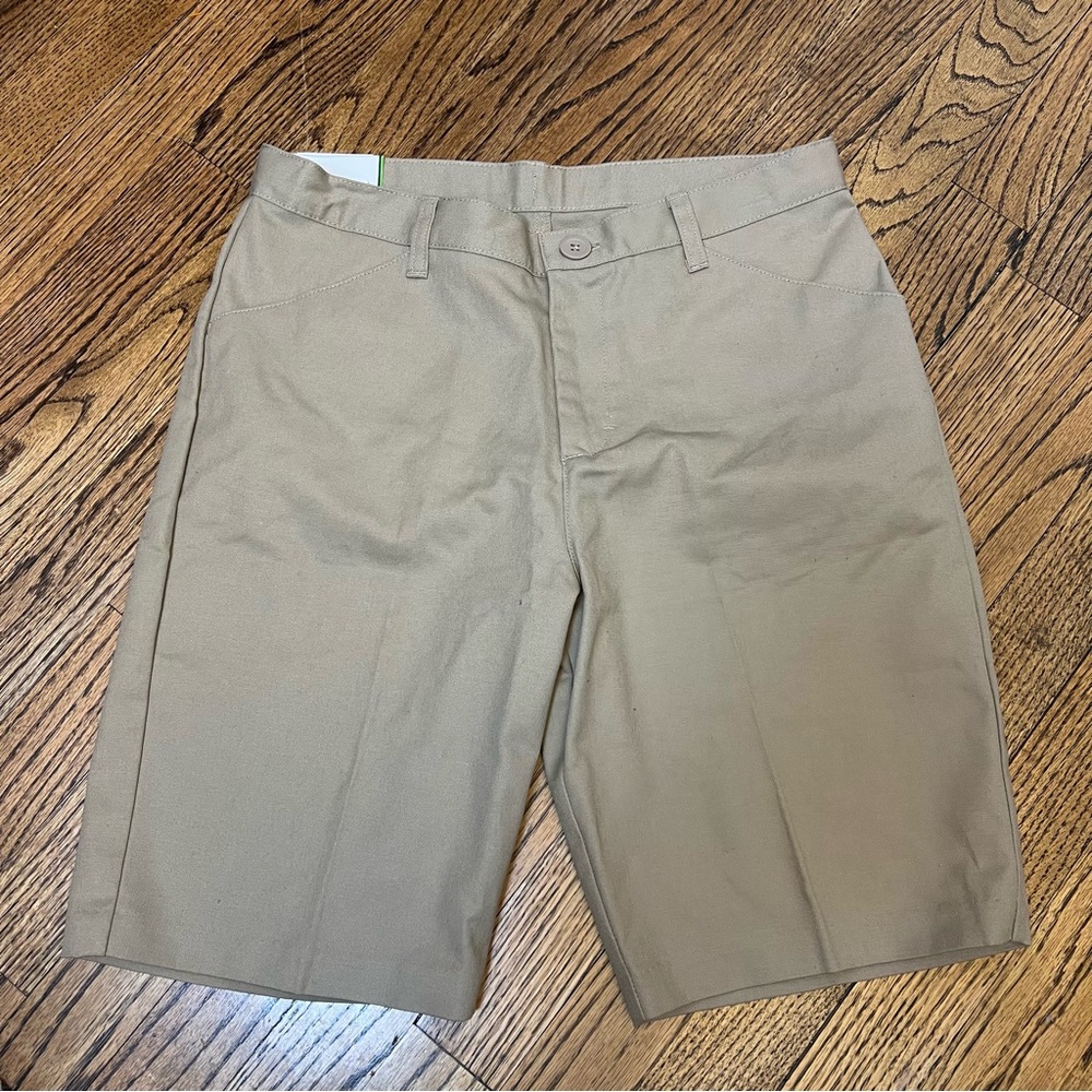 NWT Real School Uniforms Girls Adjustable Waist Khaki Shorts Bermuda Size 16